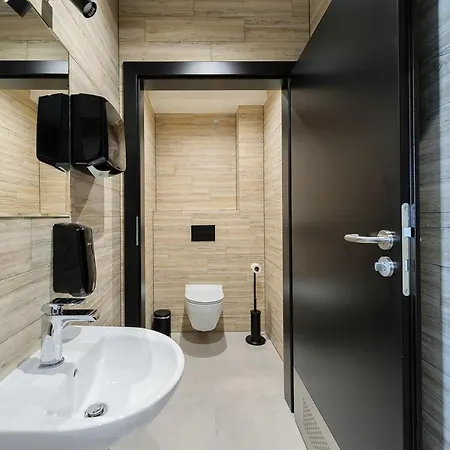 아파트 Esti Nad Jeziorem Czorsztynskim 초르쉬틴